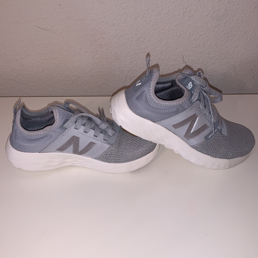 New Balance Fresh Foam women’s shoes - Picture 5 of 8